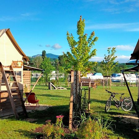 Les Lodges De La Viarhona - Tentes Lodges Virignin Zewnętrze zdjęcie