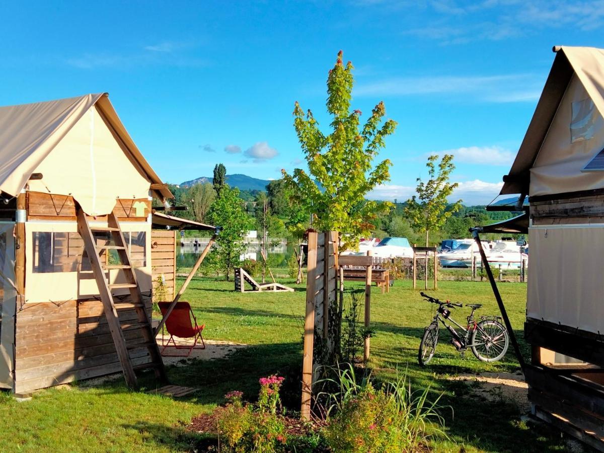 Les Lodges De La Viarhona - Tentes Lodges Virignin Zewnętrze zdjęcie