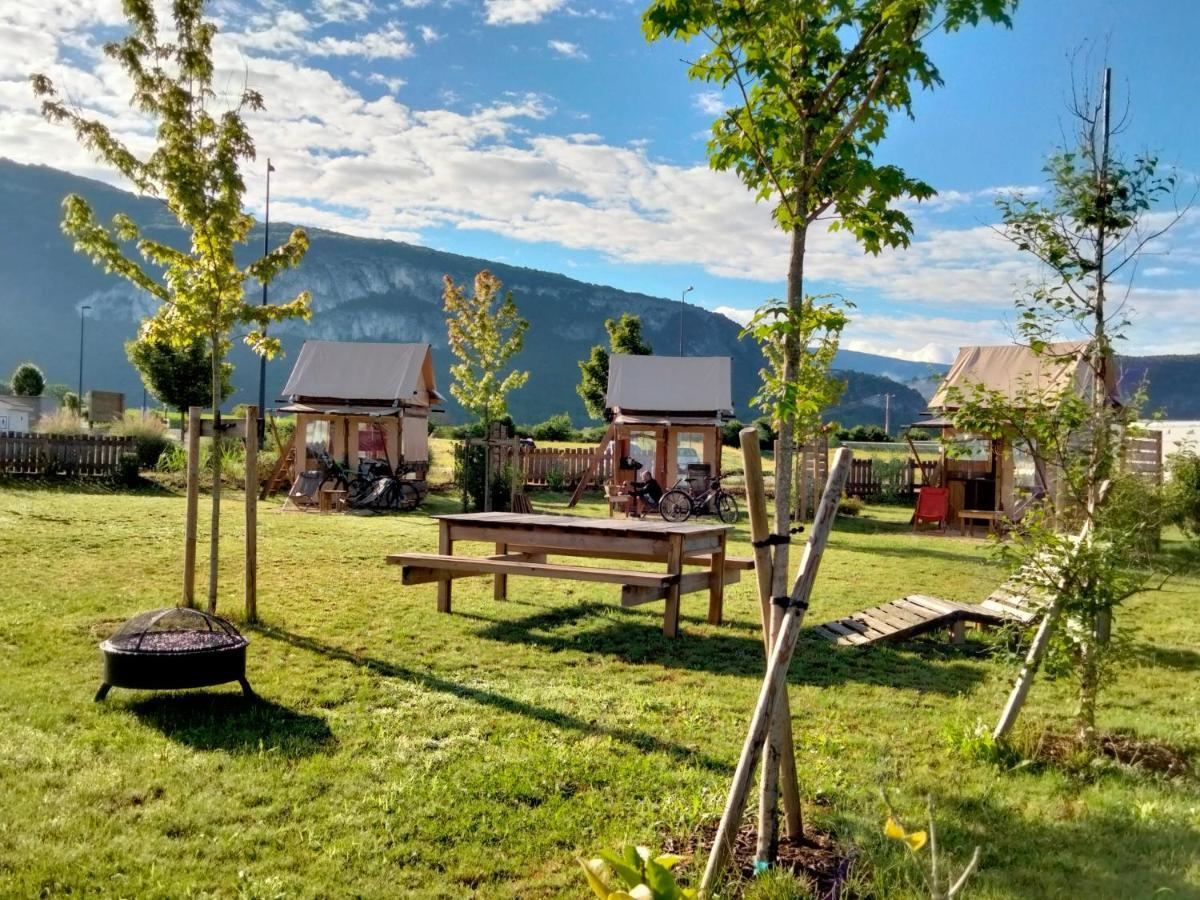 Les Lodges De La Viarhona - Tentes Lodges Virignin Zewnętrze zdjęcie