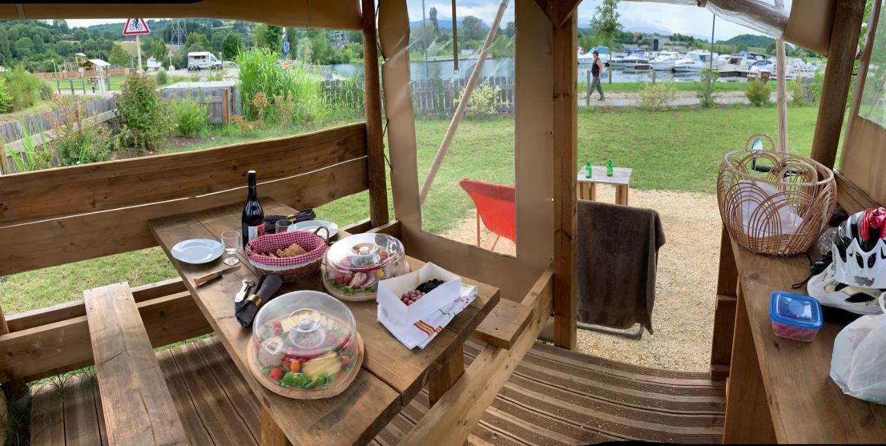 Les Lodges De La Viarhona - Tentes Lodges Virignin Zewnętrze zdjęcie