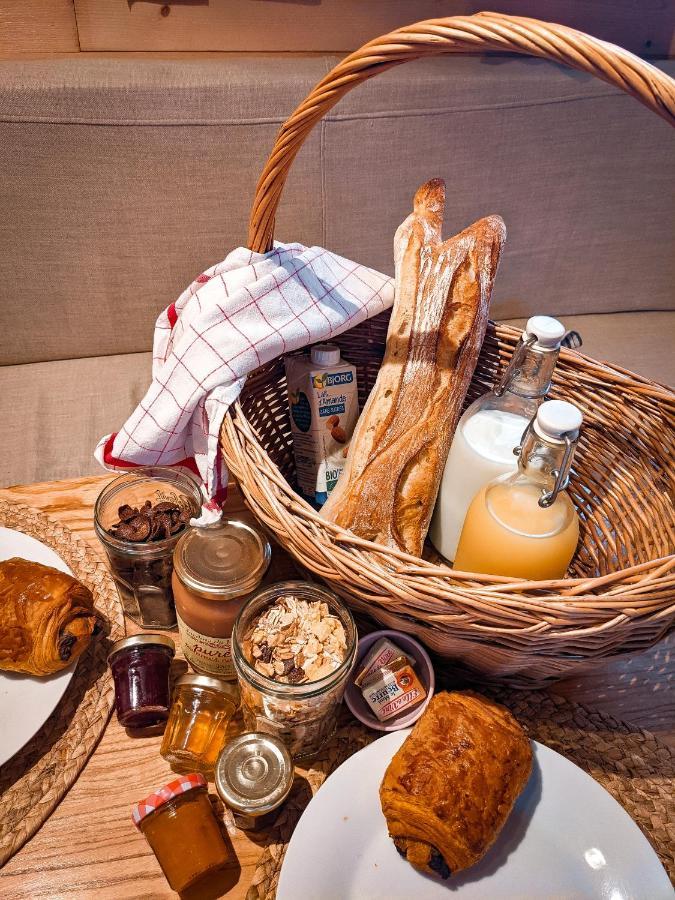 Les Lodges De La Viarhona - Tentes Lodges Virignin Zewnętrze zdjęcie